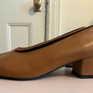 Intentionally Blank Tan block heels